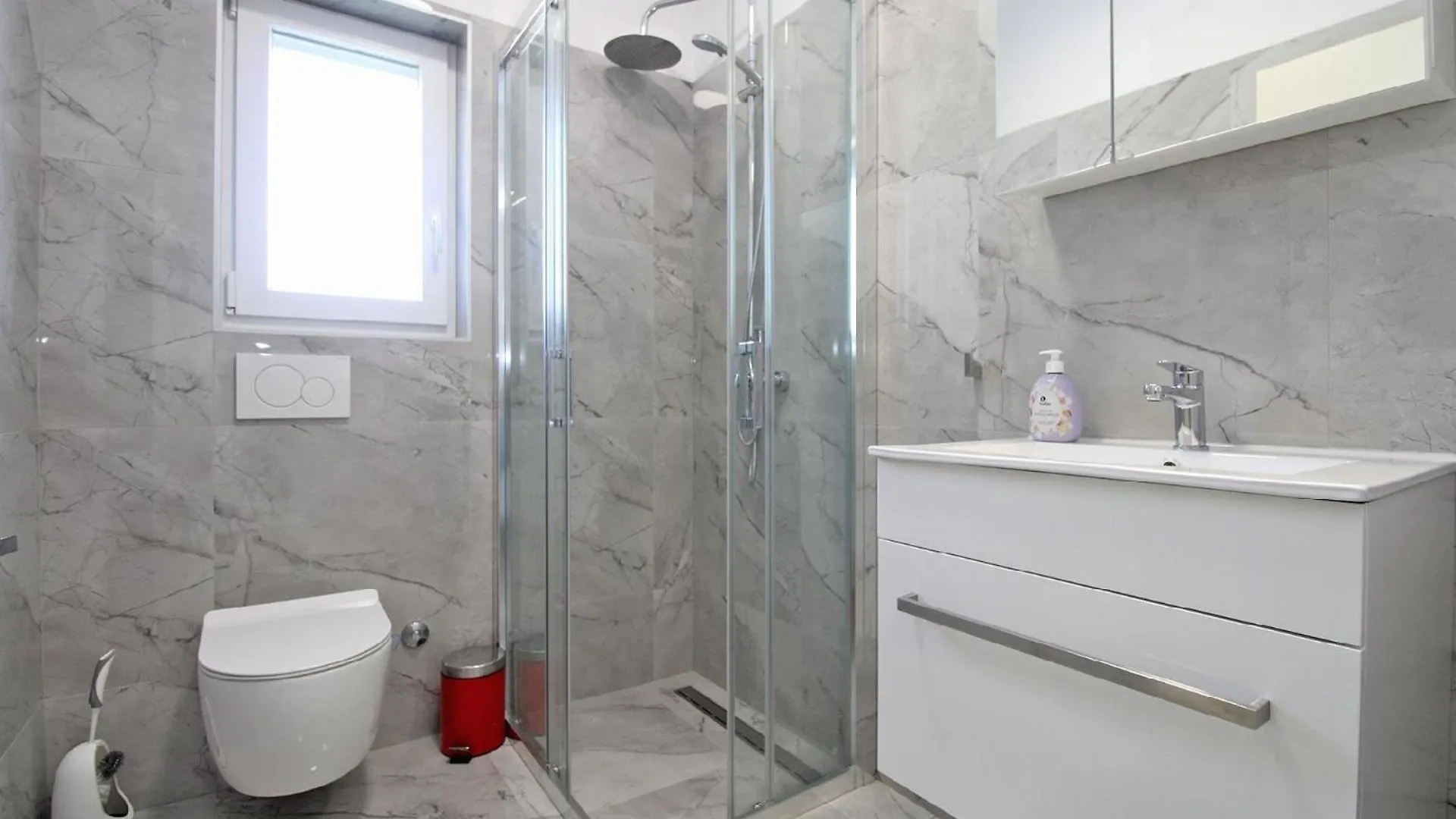 Nyaraló Ferienhaus Fuer 6 Personen Ca 120 Qm In Banjole, Istrien Istrische Riviera